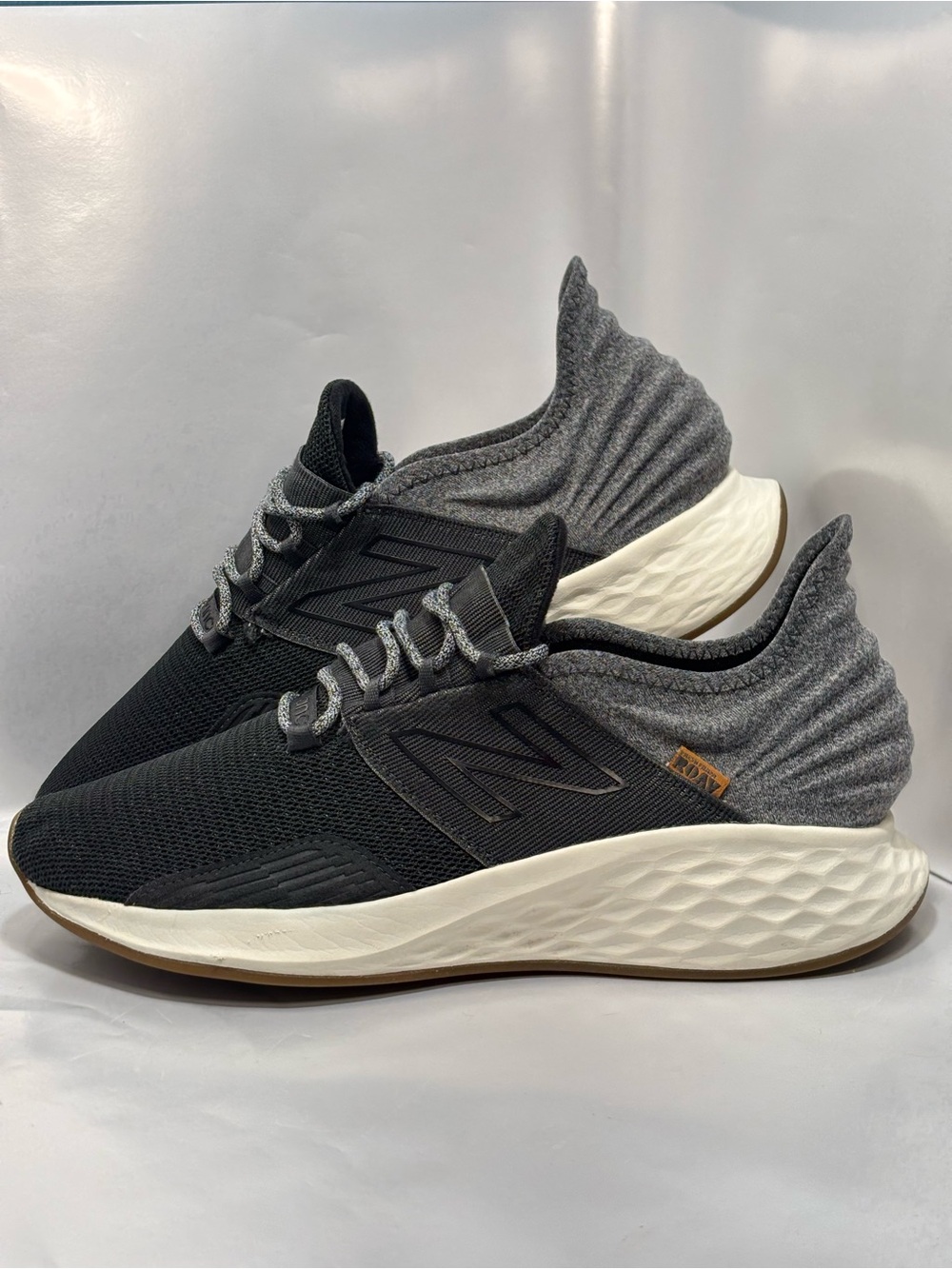 New Balance Fresh Foam ROAV V1 Men's US Size 12 Running Shoes